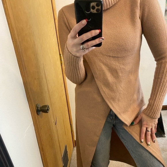 G by Giuliano Black Label Turtleneck Tan Maxi Cross Front Sweater - Picture 11 of 11